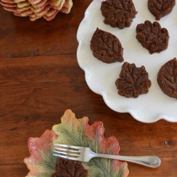 Nordic Ware Non-Stick Thick Aluminum Cakelet Pan Williams Sonoma  Baking bake - Picture 3 of 7